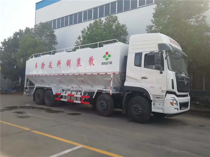 東風(fēng)天錦20方散裝飼料運(yùn)輸車可用來(lái)運(yùn)輸某些無(wú)腐蝕性粉粒狀原料