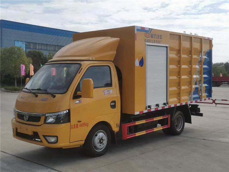 國六東風途逸藍牌樹枝粉碎車